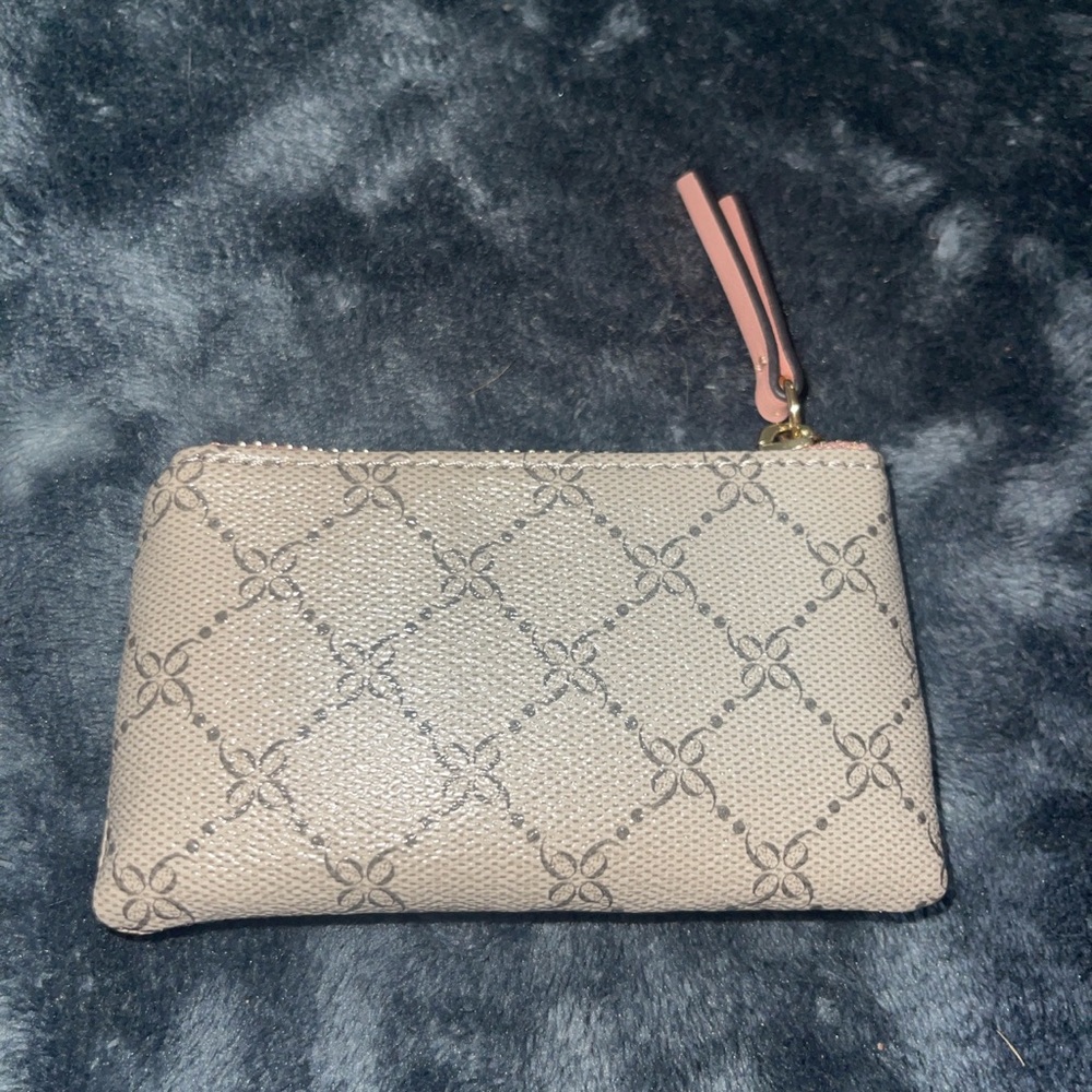 Card holder - Picture 2 of 2